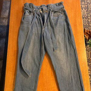 Womens American Eagle Highest Rise Mom Jean Stretch Medium Denim 8 Short W/Belt